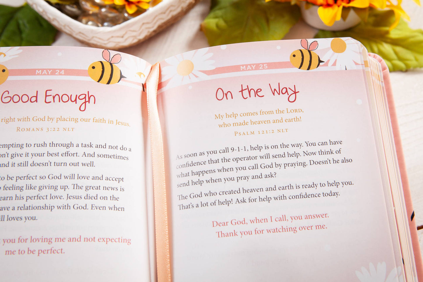 Daily Strength for Girls Devotional