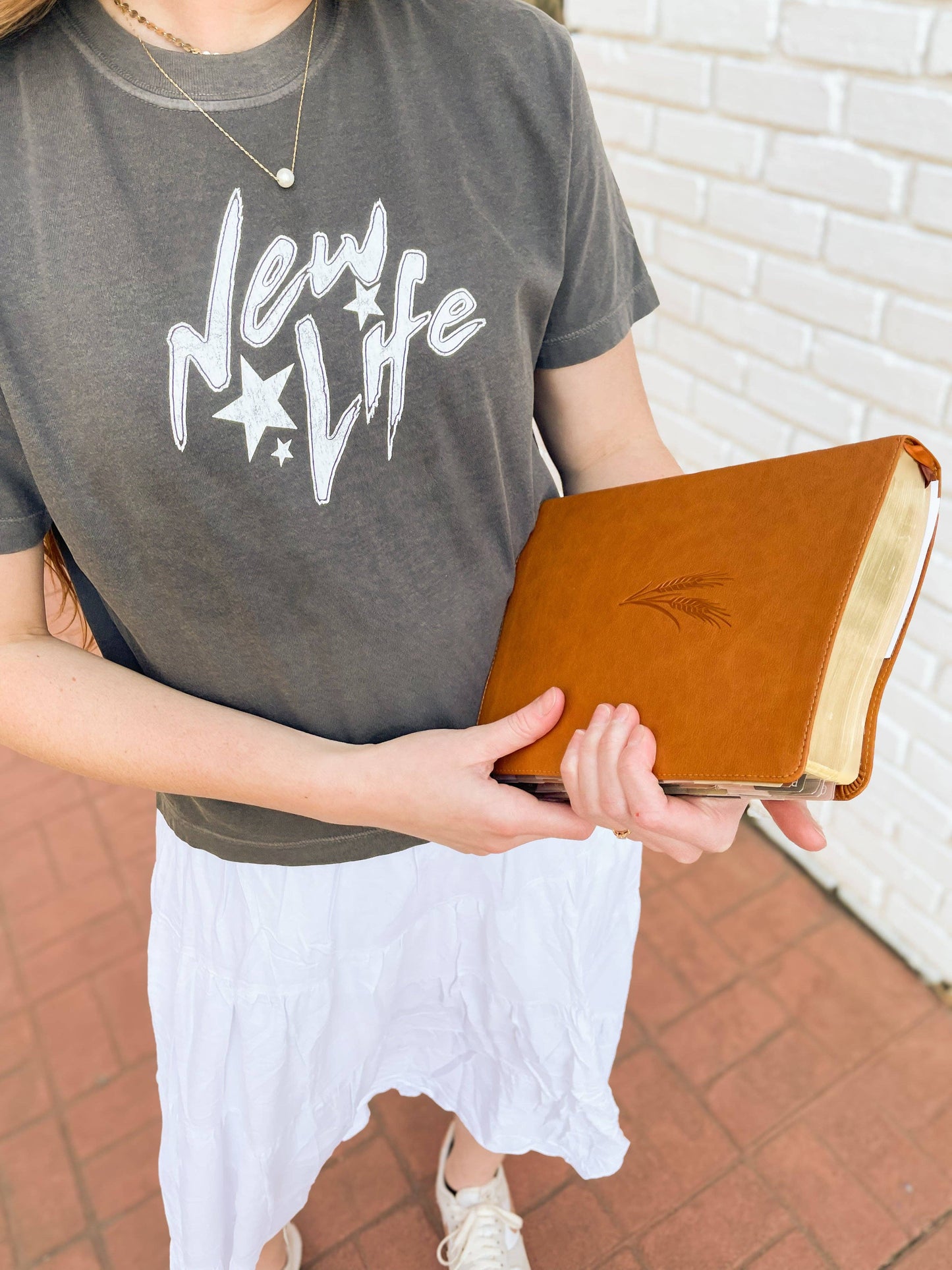 New Life Graphic Crop Tee