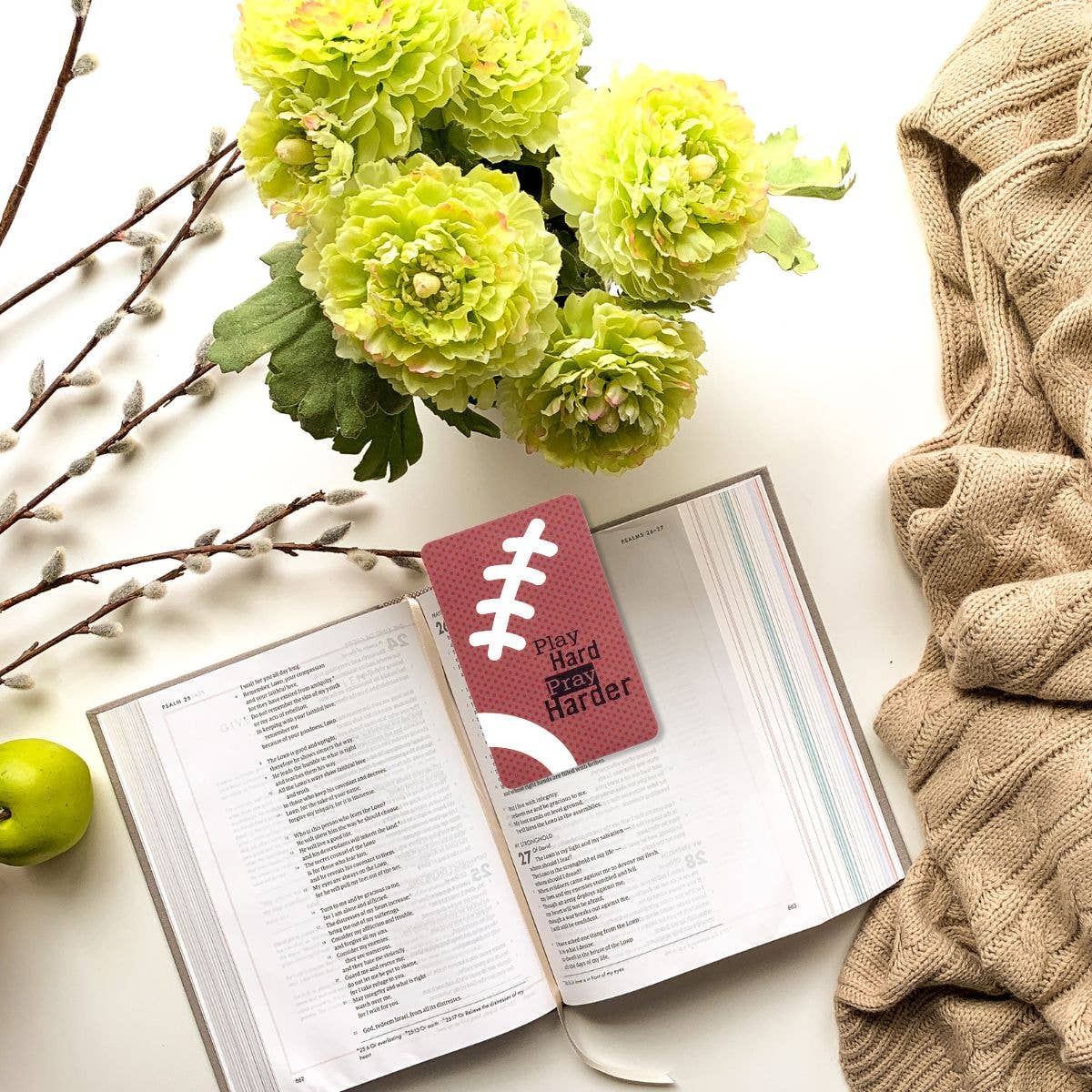 FOOTBALL PLAY HARD PRAY POCKETCARD