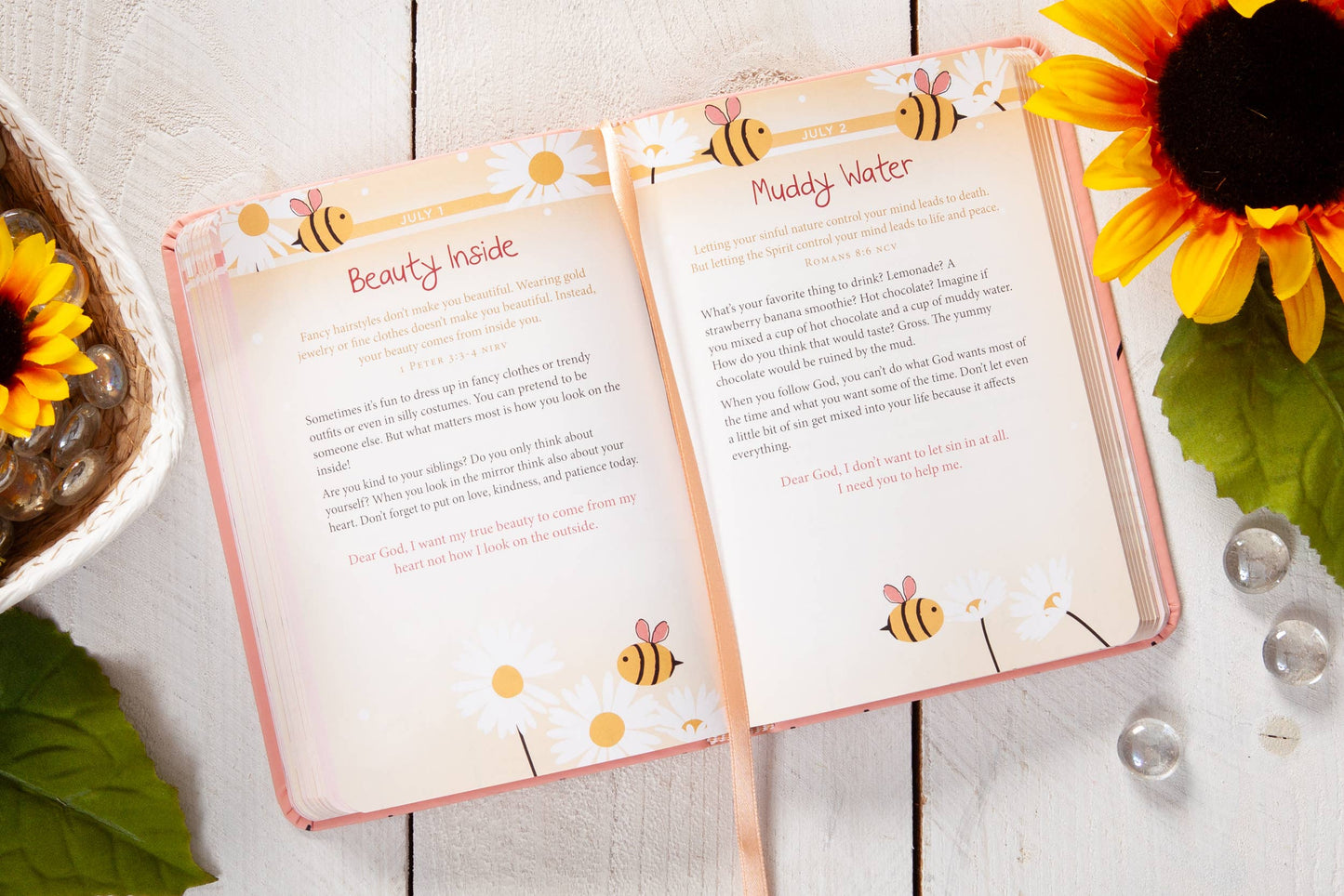 Daily Strength for Girls Devotional