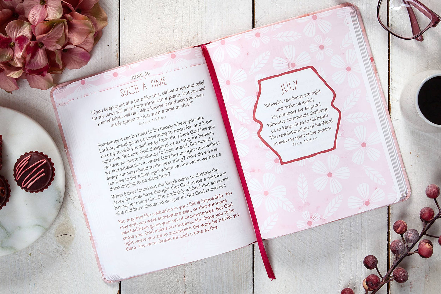 A Little God Time for Women (Large Print Devotional)