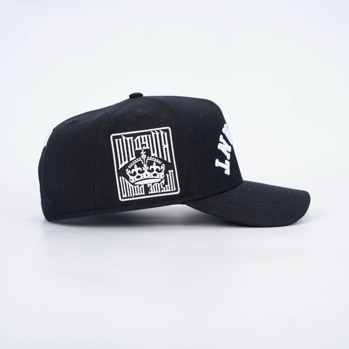 ‘SERVANT’ Premium Wool Blend SnapBack - Black/White
