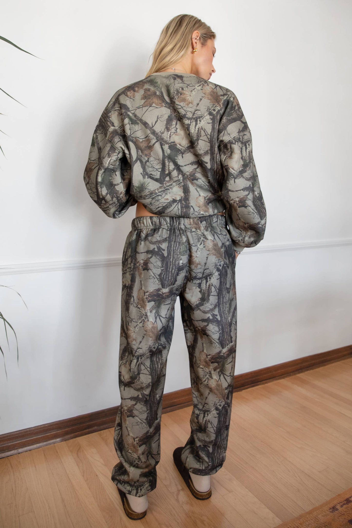 ELK  Woodland Camo Fleece Tapered Ankle Sweatpants Joggers