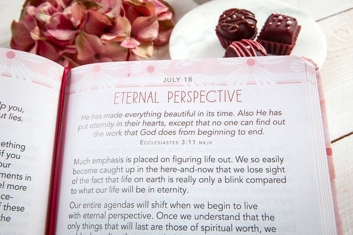 A Little God Time for Women (Large Print Devotional)