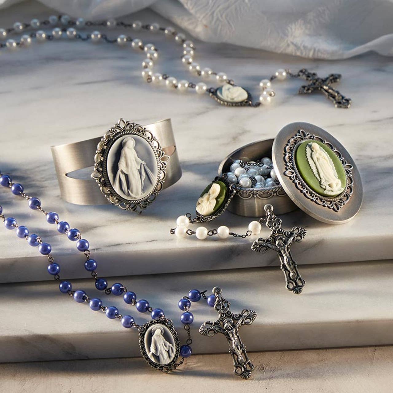 Our Lady Of Guadalupe Cameo Rosary Box