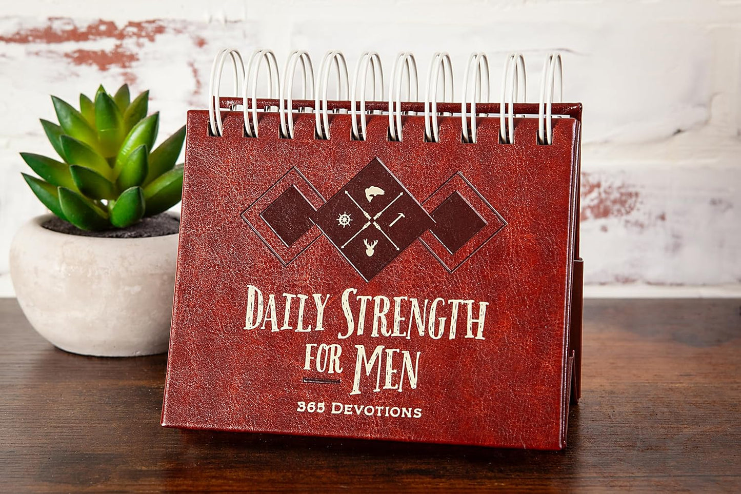 Daily Strength for Men: Daily Promises Spiral-bound – Desk Calendar