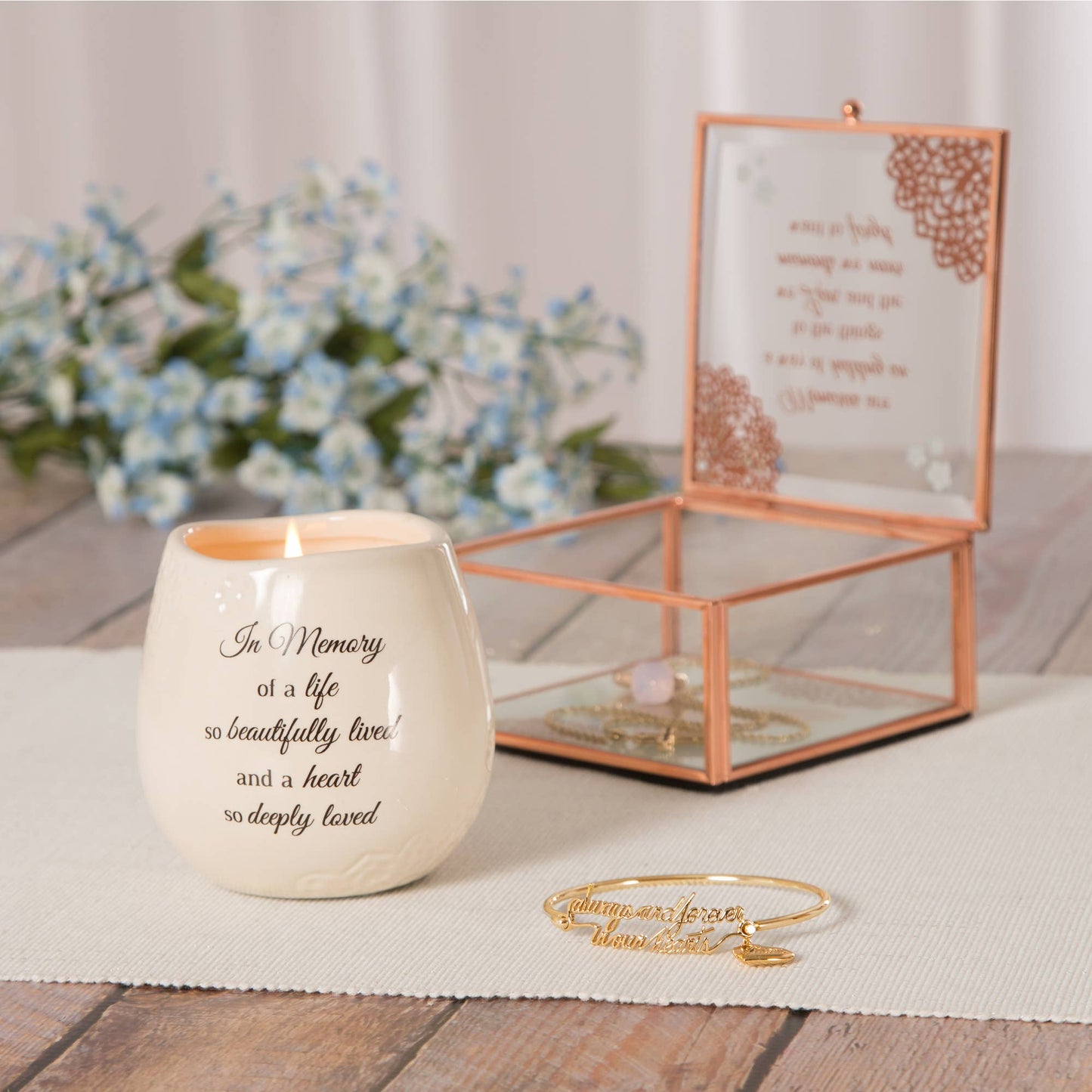 Memory - 8 oz - 100% Soy Wax Candle
Scent: Tranquility