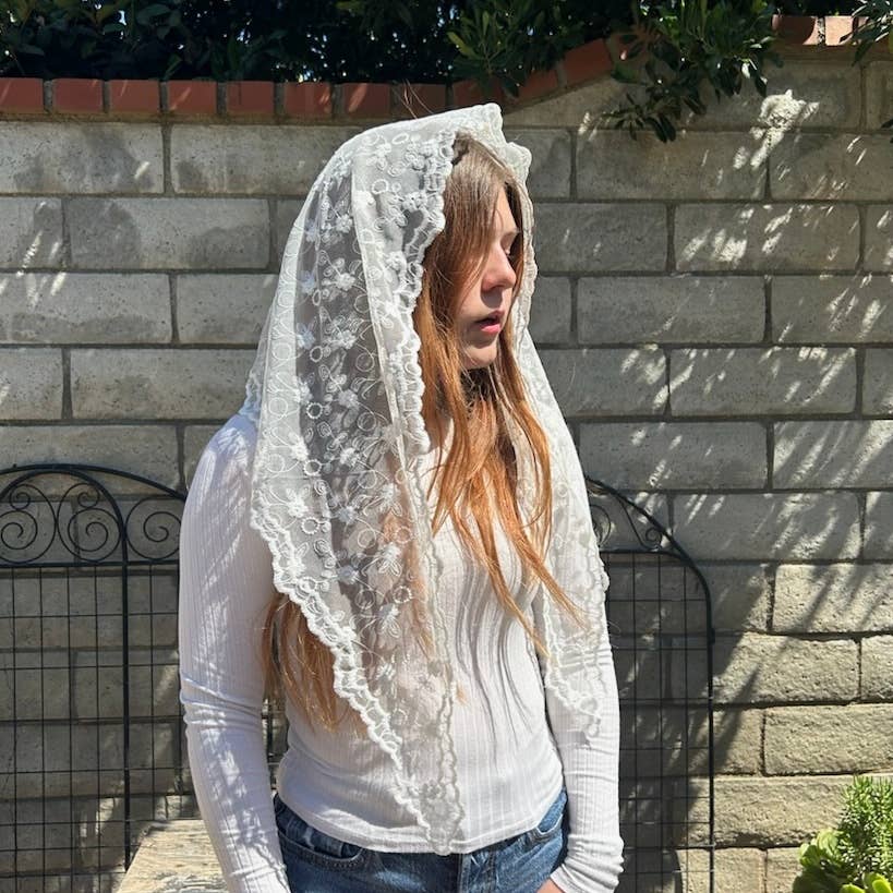 St Rebekah Veil  -White 