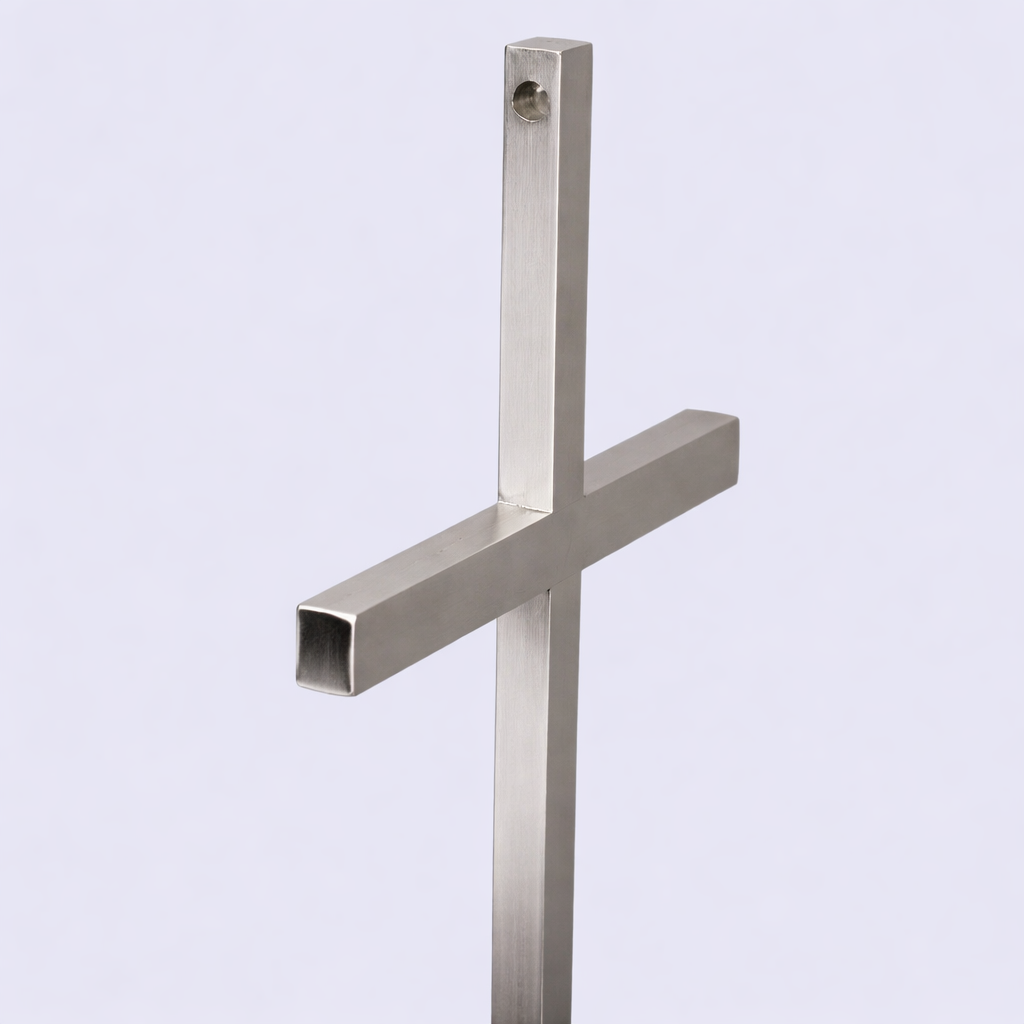 Wall Cross Silver 7"