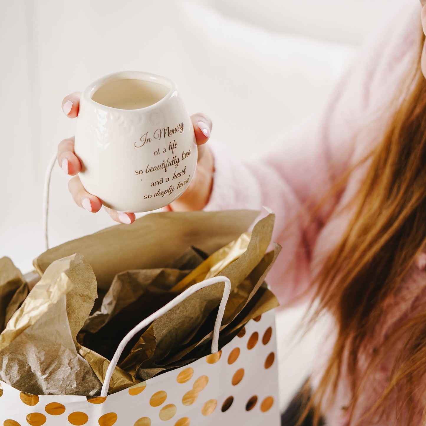 Memory - 8 oz - 100% Soy Wax Candle
Scent: Tranquility