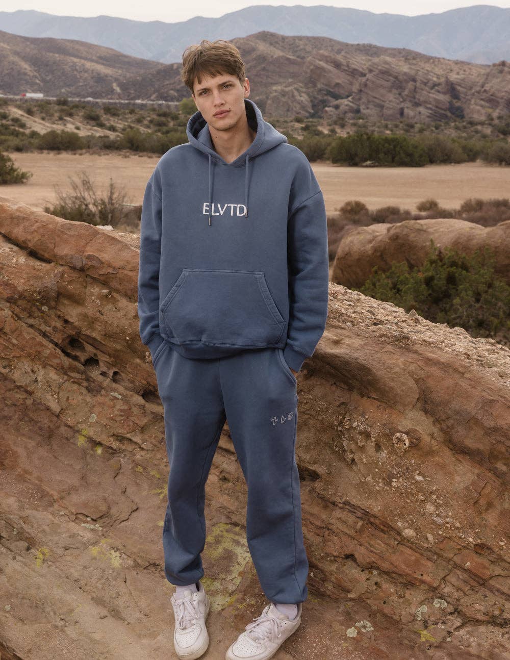 Heaven on Earth Hoodie - Vintage Navy