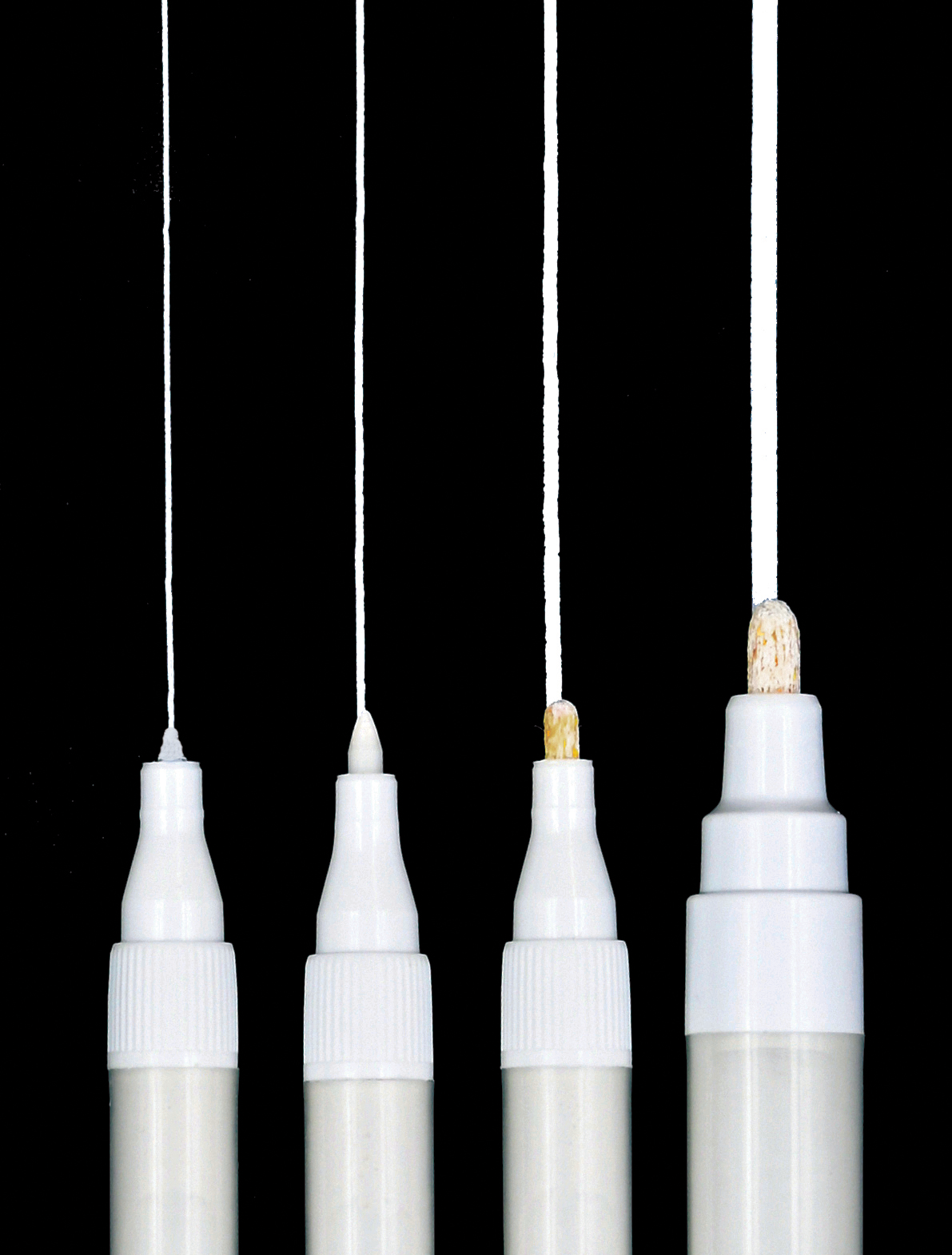 Studio Series White Acrylic Markers